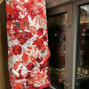 Unused Vince Camuto large scarf neckerchief - orange maroon white beige